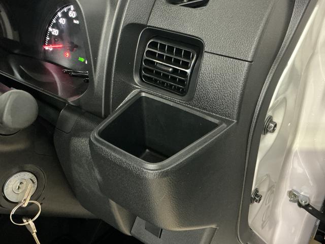 ハイゼットトラックスタンダード　ワンオーナー　４ＷＤ　ＣＶＴ車　ラジオデッキワンオーナー　切替式４ＷＤ　ＣＶＴ車　ラジオデッキ　コーナーセンサー　３方開　オートライト　スペアキー　横滑り防止装置　アイドリングストップ　スマートアシスト　１２Ｖ電源ソケット　マニュアルエアコン（京都府）の中古車