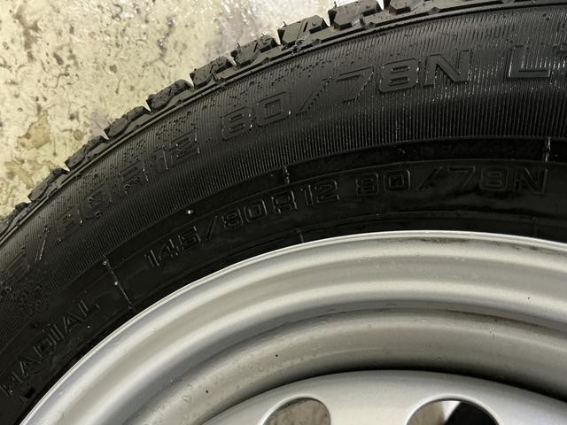 ハイゼットトラックスタンダード　ワンオーナー　４ＷＤ　ＣＶＴ車　ラジオデッキワンオーナー　切替式４ＷＤ　ＣＶＴ車　ラジオデッキ　コーナーセンサー　３方開　オートライト　スペアキー　横滑り防止装置　アイドリングストップ　スマートアシスト　１２Ｖ電源ソケット　マニュアルエアコン（京都府）の中古車