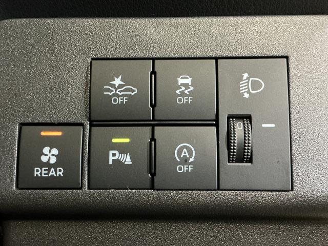 ハイゼットカーゴＤＸ　デラックス　４ＷＤ　スマートアシスト　キーレスリモコン４ＷＤ　スマートアシスト　キーレスリモコン　マニュアルエアコン　ＡＭ／ＦＭチューナー　コーナーセンサー　フロントパワーウインド　スチールホイール　ラバーマット　オートライト　アイドリングストップ（京都府）の中古車