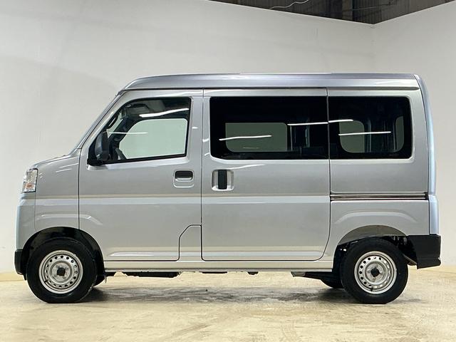 ハイゼットカーゴＤＸ　デラックス　４ＷＤ　スマートアシスト　キーレスリモコン４ＷＤ　スマートアシスト　キーレスリモコン　マニュアルエアコン　ＡＭ／ＦＭチューナー　コーナーセンサー　フロントパワーウインド　スチールホイール　ラバーマット　オートライト　アイドリングストップ（京都府）の中古車
