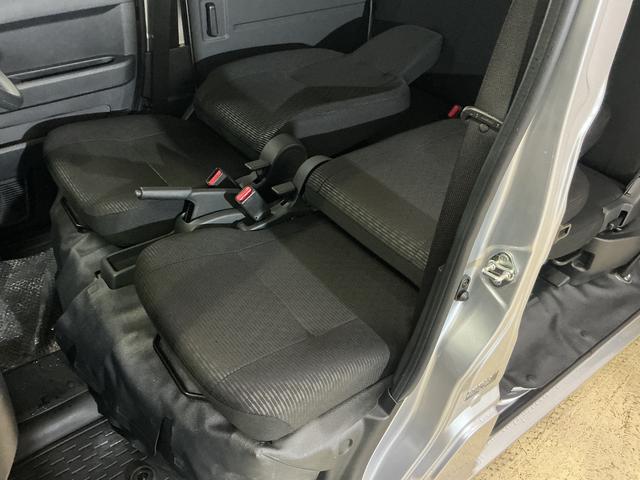 ハイゼットカーゴＤＸ　デラックス　４ＷＤ　スマートアシスト　キーレスリモコン４ＷＤ　スマートアシスト　キーレスリモコン　マニュアルエアコン　ＡＭ／ＦＭチューナー　コーナーセンサー　フロントパワーウインド　スチールホイール　ラバーマット　オートライト　アイドリングストップ（京都府）の中古車