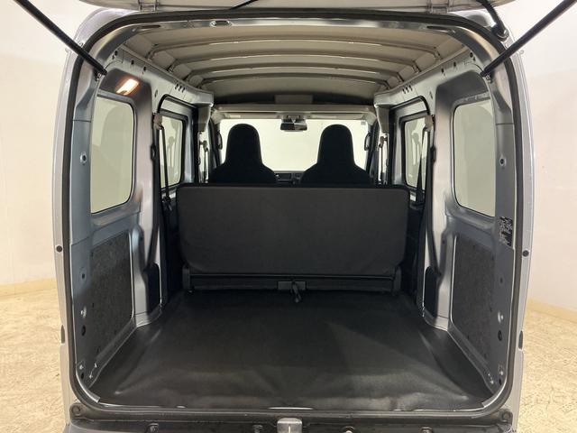 ハイゼットカーゴＤＸ　デラックス　４ＷＤ　スマートアシスト　キーレスリモコン４ＷＤ　スマートアシスト　キーレスリモコン　マニュアルエアコン　ＡＭ／ＦＭチューナー　コーナーセンサー　フロントパワーウインド　スチールホイール　ラバーマット　オートライト　アイドリングストップ（京都府）の中古車