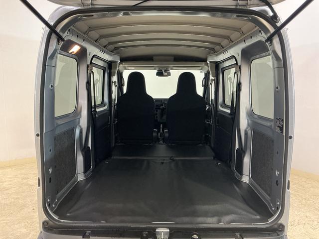 ハイゼットカーゴＤＸ　デラックス　４ＷＤ　スマートアシスト　キーレスリモコン４ＷＤ　スマートアシスト　キーレスリモコン　マニュアルエアコン　ＡＭ／ＦＭチューナー　コーナーセンサー　フロントパワーウインド　スチールホイール　ラバーマット　オートライト　アイドリングストップ（京都府）の中古車