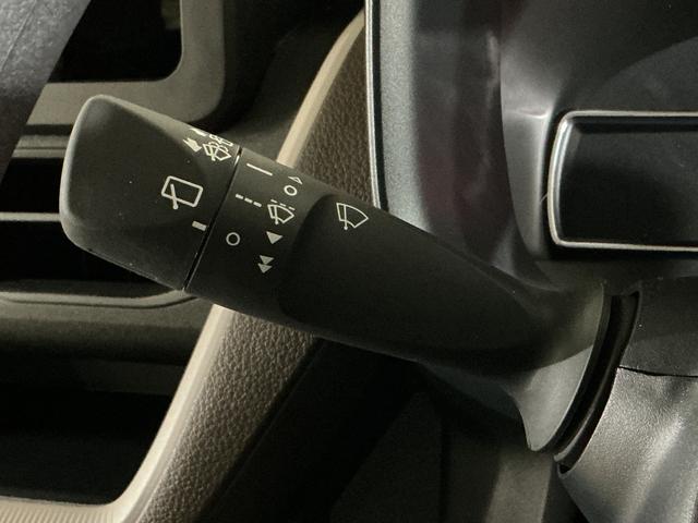 ムーヴＸ　助手席側リヤパワースライドドア　スマートアシスト助手席側リヤパワースライドドア　スマートアシスト　プッシュボタンエンジンスタート　コーナーセンサー　オートライト　オートエアコン　ホイールキャップ　ＬＥＤヘッドライト　電動格納式ドアミラー　ＡＢＳ（京都府）の中古車