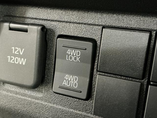 ハイゼットトラックスタンダード　４ＷＤ　ＣＶＴ　ラジオデッキ　コーナーセンサー４ＷＤ　ＣＶＴ車　ラジオデッキ　前後コーナーセンサー　３方開　オートマチックハイビーム　衝突軽減ブレーキ　１２Ｖ電源ソケット　横滑り防止装置　アイドリングストップ　オートライト　スペアキー（京都府）の中古車