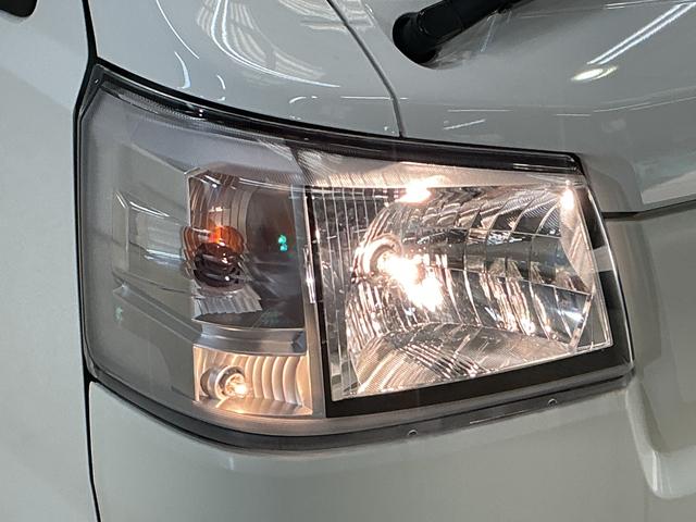 ハイゼットトラックスタンダード　４ＷＤ　ＣＶＴ　ラジオデッキ　コーナーセンサー４ＷＤ　ＣＶＴ車　ラジオデッキ　前後コーナーセンサー　３方開　オートマチックハイビーム　衝突軽減ブレーキ　１２Ｖ電源ソケット　横滑り防止装置　アイドリングストップ　オートライト　スペアキー（京都府）の中古車