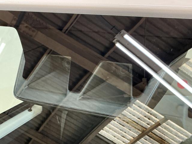 ハイゼットトラックスタンダード　４ＷＤ　ＣＶＴ　ラジオデッキ　コーナーセンサー４ＷＤ　ＣＶＴ車　ラジオデッキ　前後コーナーセンサー　３方開　オートマチックハイビーム　衝突軽減ブレーキ　１２Ｖ電源ソケット　横滑り防止装置　アイドリングストップ　オートライト　スペアキー（京都府）の中古車