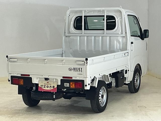 ハイゼットトラックスタンダード　４ＷＤ　ＣＶＴ　ラジオデッキ　コーナーセンサー４ＷＤ　ＣＶＴ車　ラジオデッキ　前後コーナーセンサー　３方開　オートマチックハイビーム　衝突軽減ブレーキ　１２Ｖ電源ソケット　横滑り防止装置　アイドリングストップ　オートライト　スペアキー（京都府）の中古車
