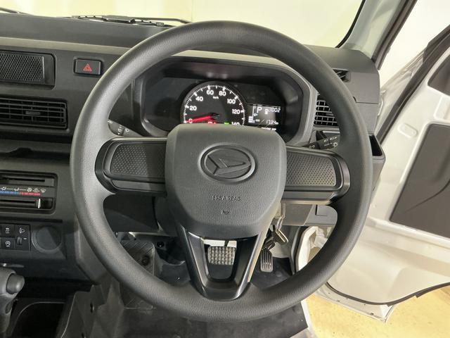 ハイゼットトラックスタンダード　４ＷＤ　ＣＶＴ　ラジオデッキ　コーナーセンサー４ＷＤ　ＣＶＴ車　ラジオデッキ　前後コーナーセンサー　３方開　オートマチックハイビーム　衝突軽減ブレーキ　１２Ｖ電源ソケット　横滑り防止装置　アイドリングストップ　オートライト　スペアキー（京都府）の中古車