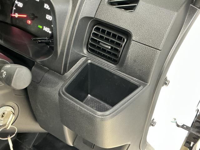 ハイゼットトラックスタンダード　４ＷＤ　ＣＶＴ　ラジオデッキ　コーナーセンサー４ＷＤ　ＣＶＴ車　ラジオデッキ　前後コーナーセンサー　３方開　オートマチックハイビーム　衝突軽減ブレーキ　１２Ｖ電源ソケット　横滑り防止装置　アイドリングストップ　オートライト　スペアキー（京都府）の中古車