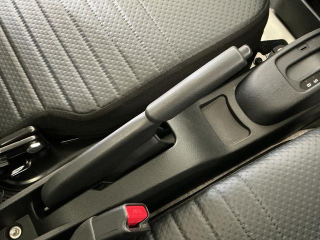 ハイゼットトラックスタンダード　４ＷＤ　ＣＶＴ　ラジオデッキ　コーナーセンサー４ＷＤ　ＣＶＴ車　ラジオデッキ　前後コーナーセンサー　３方開　オートマチックハイビーム　衝突軽減ブレーキ　１２Ｖ電源ソケット　横滑り防止装置　アイドリングストップ　オートライト　スペアキー（京都府）の中古車