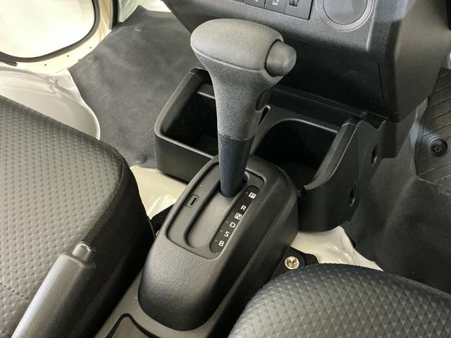 ハイゼットトラックスタンダード　４ＷＤ　ＣＶＴ　ラジオデッキ　コーナーセンサー４ＷＤ　ＣＶＴ車　ラジオデッキ　前後コーナーセンサー　３方開　オートマチックハイビーム　衝突軽減ブレーキ　１２Ｖ電源ソケット　横滑り防止装置　アイドリングストップ　オートライト　スペアキー（京都府）の中古車