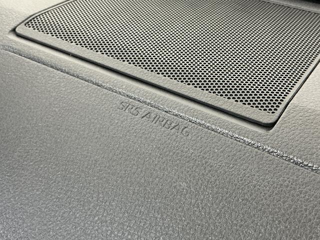 ハイゼットトラックスタンダード　４ＷＤ　ＣＶＴ　ラジオデッキ　コーナーセンサー４ＷＤ　ＣＶＴ車　ラジオデッキ　前後コーナーセンサー　３方開　オートマチックハイビーム　衝突軽減ブレーキ　１２Ｖ電源ソケット　横滑り防止装置　アイドリングストップ　オートライト　スペアキー（京都府）の中古車