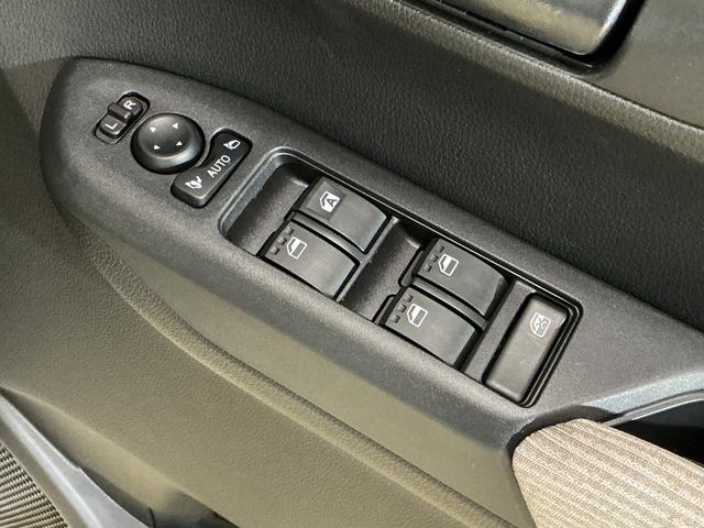 ムーヴＸ　片側電動スライドドア　前後コーナーセンサー　スペアキー有片側電動スライドドア　前後コーナーセンサー　オートマチックハイビーム　ＬＥＤヘッドライト　横滑り防止装置　アイドリングストップ　オートライト　スマートキー　スペアキー有り　サイドエアバッグ　スマアシ（京都府）の中古車