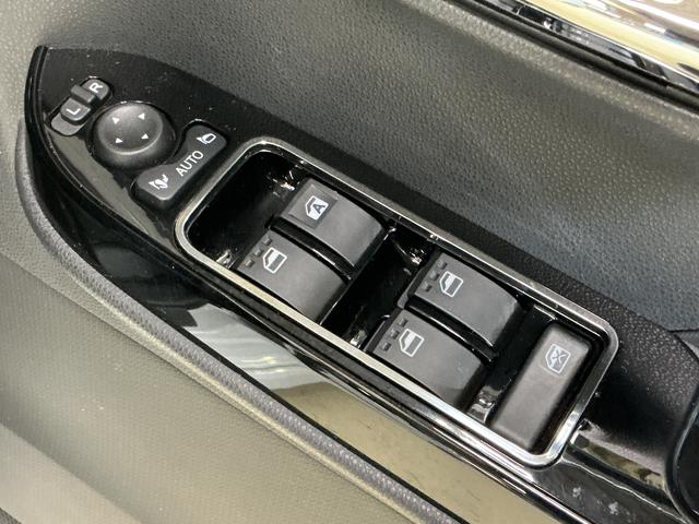 タントカスタムＸスタイルセレクション　１オーナー　両側電動スライドワンオーナー　両側電動スライドドア　前後コーナーセンサー　前席シートヒーター　１４インチ純正アルミホイール　ロングスライドシート　ＵＳＢチャージャー　ＬＥＤヘッドライト　横滑り防止装置　スマートキー（京都府）の中古車