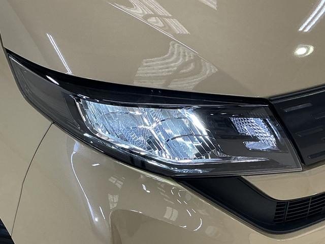 ムーヴX 片側電動スライドドア 前後コーナーセンサー スペアキー有片側電動スライドドア 前後コーナーセンサー オートハイビーム LEDヘッドライト アイドリングストップ 横滑り防止装置 オートライト スマートキー サイド/サイドカーテンエアバッグ プッシュスタート(京都府)の中古車