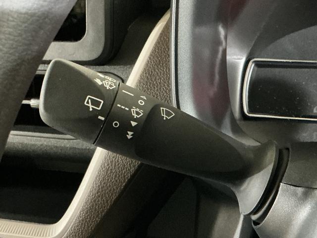 ムーヴX 片側電動スライドドア 前後コーナーセンサー スペアキー有片側電動スライドドア 前後コーナーセンサー オートハイビーム LEDヘッドライト アイドリングストップ 横滑り防止装置 オートライト スマートキー サイド/サイドカーテンエアバッグ プッシュスタート(京都府)の中古車