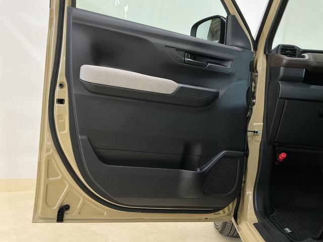 ムーヴX 片側電動スライドドア 前後コーナーセンサー スペアキー有片側電動スライドドア 前後コーナーセンサー オートハイビーム LEDヘッドライト アイドリングストップ 横滑り防止装置 オートライト スマートキー サイド/サイドカーテンエアバッグ プッシュスタート(京都府)の中古車