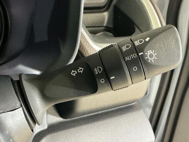 ムーヴG バックカメラ 片側電動スライドドア USBチャージャーバックカメラ 片側電動スライドドア 前後コーナーセンサー オートマチックハイビーム 14インチ純正アルミホイール オートブレーキホールド LEDヘッドライト USBチャージャー スペアキー有り(京都府)の中古車