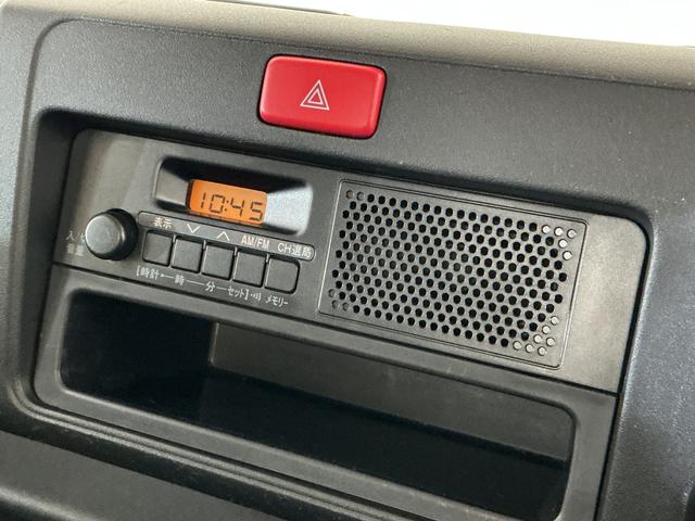 ハイゼットトラックスタンダード　ワンオーナー　５速ＭＴ　ラジオデッキ　ＥＴＣワンオーナー　５速ＭＴ　ラジオデッキ　ＥＴＣ　ドライブレコーダー　３方開　キーレスエントリー　ドアバイザー　マニュアルエアコン　ヘッドライトレべライザー　ラバーマット　スペアタイヤ　１２Ｖ電源ソケット（京都府）の中古車