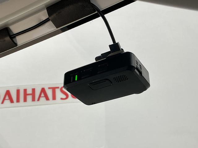 ハイゼットトラックスタンダード　ワンオーナー　５速ＭＴ　ラジオデッキ　ＥＴＣワンオーナー　５速ＭＴ　ラジオデッキ　ＥＴＣ　ドライブレコーダー　３方開　キーレスエントリー　ドアバイザー　マニュアルエアコン　ヘッドライトレべライザー　ラバーマット　スペアタイヤ　１２Ｖ電源ソケット（京都府）の中古車