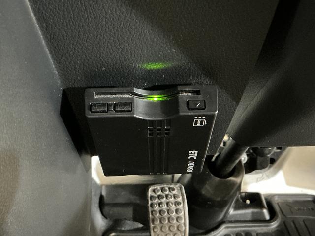 ハイゼットトラックスタンダード　ワンオーナー　５速ＭＴ　ラジオデッキ　ＥＴＣワンオーナー　５速ＭＴ　ラジオデッキ　ＥＴＣ　ドライブレコーダー　３方開　キーレスエントリー　ドアバイザー　マニュアルエアコン　ヘッドライトレべライザー　ラバーマット　スペアタイヤ　１２Ｖ電源ソケット（京都府）の中古車