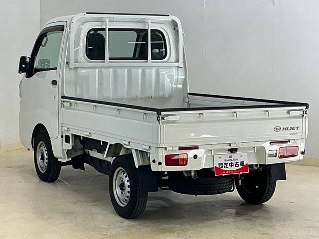 ハイゼットトラックスタンダード　ワンオーナー　５速ＭＴ　ラジオデッキ　ＥＴＣワンオーナー　５速ＭＴ　ラジオデッキ　ＥＴＣ　ドライブレコーダー　３方開　キーレスエントリー　ドアバイザー　マニュアルエアコン　ヘッドライトレべライザー　ラバーマット　スペアタイヤ　１２Ｖ電源ソケット（京都府）の中古車