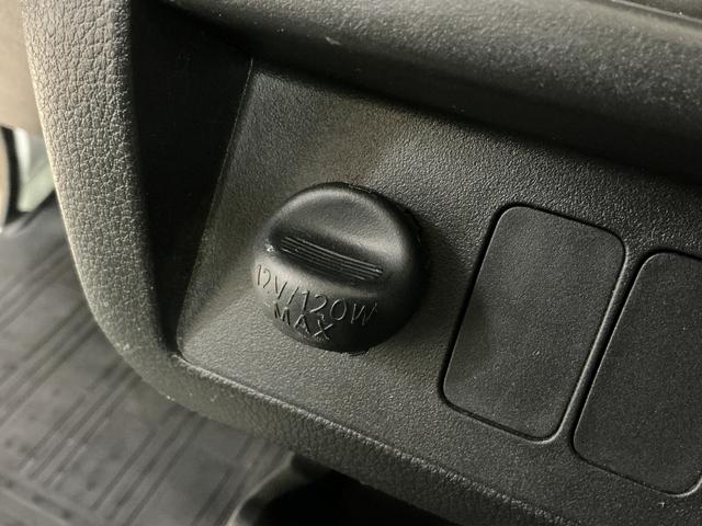 ハイゼットトラックスタンダード　ワンオーナー　５速ＭＴ　ラジオデッキ　ＥＴＣワンオーナー　５速ＭＴ　ラジオデッキ　ＥＴＣ　ドライブレコーダー　３方開　キーレスエントリー　ドアバイザー　マニュアルエアコン　ヘッドライトレべライザー　ラバーマット　スペアタイヤ　１２Ｖ電源ソケット（京都府）の中古車