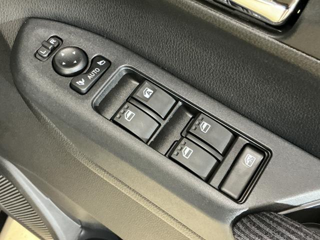 ムーヴＧ　バックカメラ　片側電動スライドドア　前後コーナーセンサーバックカメラ　片側電動スライドドア　前後コーナーセンサー　電子パーキング　オートマチックハイビーム　オートブレーキホールド　ＵＳＢチャージャー　ＬＥＤヘッドライト　１４インチ純正アルミホイール（京都府）の中古車