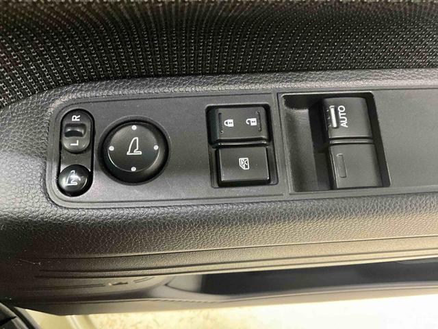 N−VAN+スタイルファン・ターボホンダセンシングナビ ワンセグ バックカメラ ドラレコ デュアルエアバッグ ABS 安全ボディ LEDヘッドランプ 両側スライドドア キーフリーシステム オートライト 横滑り防止システム(京都府)の中古車