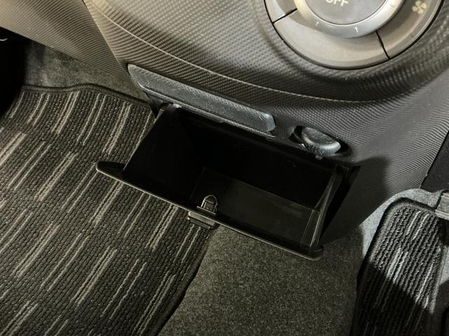 タントエグゼカスタムＲＳ　１オーナー　ターボ　ナビ　バックカメラ　ＥＴＣワンオーナー　ターボ　ナビＴＶ　バックカメラ　ＥＴＣ　Ｂｌｕｅｔｏｏｔｈ　１５インチ純正アルミホイール　ＵＳＢ接続　ＤＶＤ再生　ＨＩＤヘッドライト　フォグライト　アイドリングストップ　キーレス（京都府）の中古車