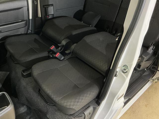 ハイゼットカーゴクルーズターボ コーナーセンサー オートマチックハイビーム前後コーナーセンサー オートマチックハイビーム オートライト アイドリングストップ スマートキー キーレスエントリー スペアキー有り プッシュスタート 横滑り防止装置 盗難防止装置 マニュアルエアコン(京都府)の中古車