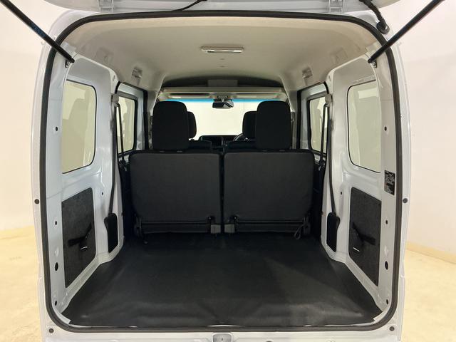 ハイゼットカーゴクルーズターボ コーナーセンサー オートマチックハイビーム前後コーナーセンサー オートマチックハイビーム オートライト アイドリングストップ スマートキー キーレスエントリー スペアキー有り プッシュスタート 横滑り防止装置 盗難防止装置 マニュアルエアコン(京都府)の中古車