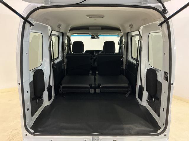 ハイゼットカーゴクルーズターボ コーナーセンサー オートマチックハイビーム前後コーナーセンサー オートマチックハイビーム オートライト アイドリングストップ スマートキー キーレスエントリー スペアキー有り プッシュスタート 横滑り防止装置 盗難防止装置 マニュアルエアコン(京都府)の中古車