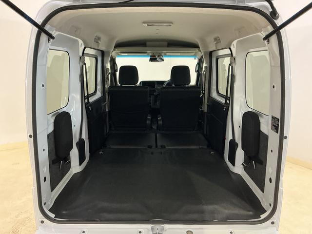 ハイゼットカーゴクルーズターボ コーナーセンサー オートマチックハイビーム前後コーナーセンサー オートマチックハイビーム オートライト アイドリングストップ スマートキー キーレスエントリー スペアキー有り プッシュスタート 横滑り防止装置 盗難防止装置 マニュアルエアコン(京都府)の中古車