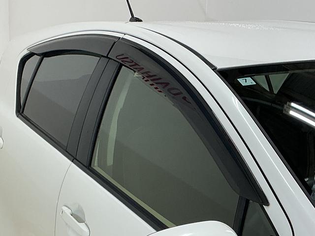 アクアＧ　ナビ　ＥＴＣ　フルセグチューナー　ブルートゥース対応社外ナビ　フルセグチューナー　ブルートゥース対応　ＥＴＣ　プッシュボタンエンジンスタート　電動格納式ドアミラー　オートエアコン　ＬＥＤヘッドライト　オートライト　ホイールキャップ　カーペットマット（京都府）の中古車