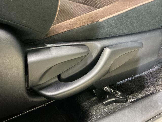 アクアＧ　ナビ　ＥＴＣ　フルセグチューナー　ブルートゥース対応社外ナビ　フルセグチューナー　ブルートゥース対応　ＥＴＣ　プッシュボタンエンジンスタート　電動格納式ドアミラー　オートエアコン　ＬＥＤヘッドライト　オートライト　ホイールキャップ　カーペットマット（京都府）の中古車