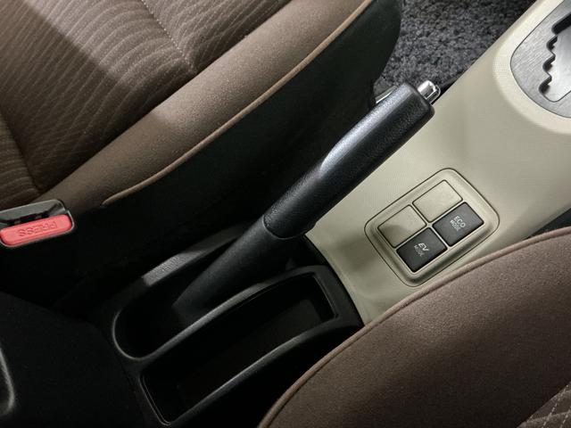 アクアＧ　ナビ　ＥＴＣ　フルセグチューナー　ブルートゥース対応社外ナビ　フルセグチューナー　ブルートゥース対応　ＥＴＣ　プッシュボタンエンジンスタート　電動格納式ドアミラー　オートエアコン　ＬＥＤヘッドライト　オートライト　ホイールキャップ　カーペットマット（京都府）の中古車