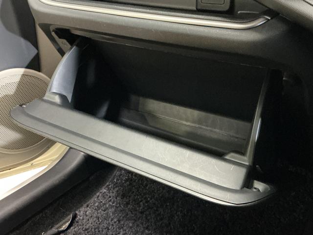 アクアＧ　ナビ　ＥＴＣ　フルセグチューナー　ブルートゥース対応社外ナビ　フルセグチューナー　ブルートゥース対応　ＥＴＣ　プッシュボタンエンジンスタート　電動格納式ドアミラー　オートエアコン　ＬＥＤヘッドライト　オートライト　ホイールキャップ　カーペットマット（京都府）の中古車