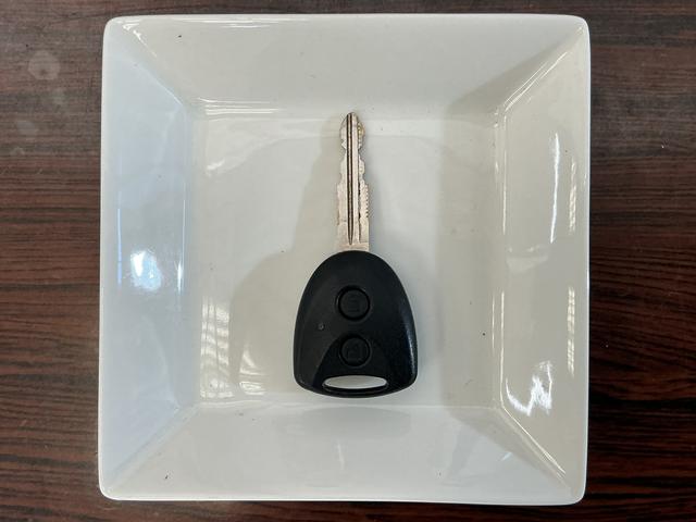 ムーヴL SAII ナビ ETC USB接続 ワンセグTVナビ ETC USB接続 ワンセグTV アイドリングストップ 横滑り防止装置 盗難防止装置 キーレスエントリー ドアバイザー スマアシ ヘッドライトレべライザー 電動格納ドアミラー マニュアルエアコン(京都府)の中古車