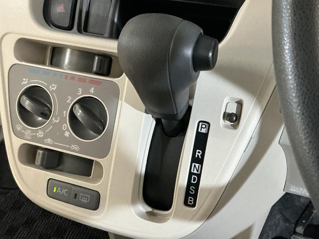 ムーヴL SAII ナビ ETC USB接続 ワンセグTVナビ ETC USB接続 ワンセグTV アイドリングストップ 横滑り防止装置 盗難防止装置 キーレスエントリー ドアバイザー スマアシ ヘッドライトレべライザー 電動格納ドアミラー マニュアルエアコン(京都府)の中古車