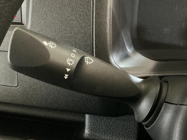 ハイゼットカーゴデッキバンG CVT車 オートマチックハイビーム スマアシCVT車 オートマチックハイビーム 両側スライドドア 前後コーナーセンサー スマートアシスト アイドリングストップ 盗難防止装置 横滑り防止装置 プッシュスタート スマートキー 12V電源ソケット(京都府)の中古車