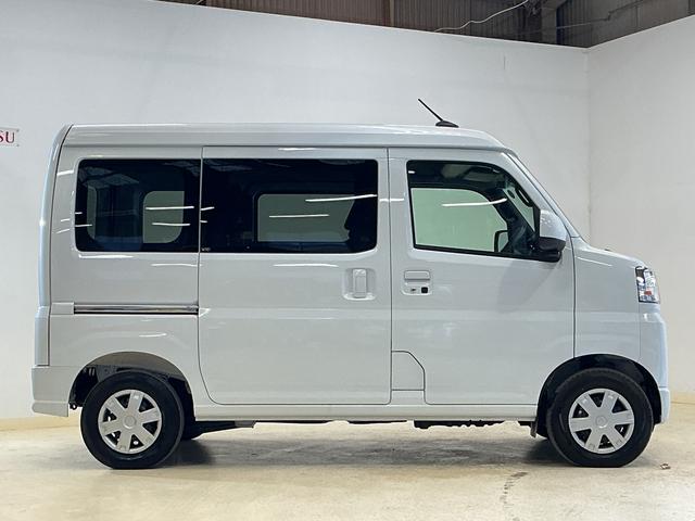 ハイゼットカーゴクルーズターボ　切替式４ＷＤ　ＣＶＴ車　両側スライドドア切替式４ＷＤ　ＣＶＴ車　両側スライドドア　前後コーナーセンサー　オートマチックハイビーム　オートライト　スマートキー　キーレスエントリー　プッシュスタート　横滑り防止装置　盗難防止装置　電動格納ミラー（京都府）の中古車