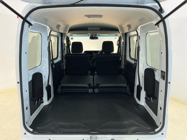 ハイゼットカーゴクルーズターボ　切替式４ＷＤ　ＣＶＴ車　両側スライドドア切替式４ＷＤ　ＣＶＴ車　両側スライドドア　前後コーナーセンサー　オートマチックハイビーム　オートライト　スマートキー　キーレスエントリー　プッシュスタート　横滑り防止装置　盗難防止装置　電動格納ミラー（京都府）の中古車