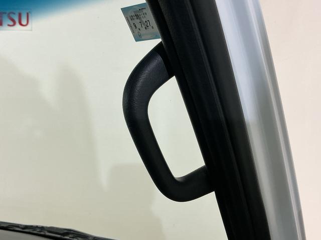 ハイゼットカーゴクルーズターボ　切替式４ＷＤ　ＣＶＴ車　両側スライドドア切替式４ＷＤ　ＣＶＴ車　両側スライドドア　前後コーナーセンサー　オートマチックハイビーム　オートライト　スマートキー　キーレスエントリー　プッシュスタート　横滑り防止装置　盗難防止装置　電動格納ミラー（京都府）の中古車