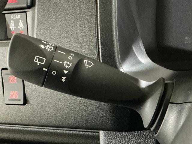 ハイゼットカーゴクルーズターボ　切替式４ＷＤ　ＣＶＴ車　両側スライドドア切替式４ＷＤ　ＣＶＴ車　両側スライドドア　前後コーナーセンサー　オートマチックハイビーム　オートライト　スマートキー　キーレスエントリー　プッシュスタート　横滑り防止装置　盗難防止装置　電動格納ミラー（京都府）の中古車