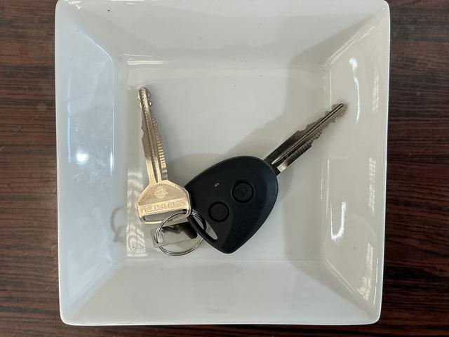 ミライースX SAIII バックカメラ コーナーセンサー オートライトバックカメラ 前後コーナーセンサー オートマチックハイビーム LEDヘッドライト オートライト キーレスエントリー アイドリングストップ 横滑り防止装置 盗難防止装置 スペアキー有り 電動格納ミラー(京都府)の中古車