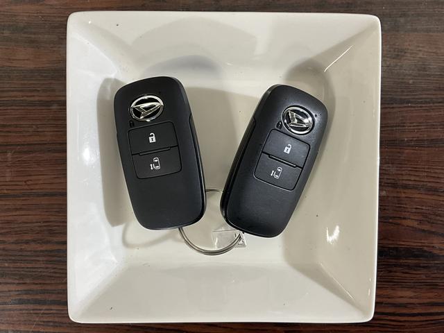 ムーヴＧ　バックカメラ　片側電動スライドドア　前後コーナーセンサーバックカメラ　片側電動スライドドア　前後コーナーセンサー　１４インチ純正アルミホイール　電子パーキング　オートマチックハイビーム　オートブレーキホールド　ＵＳＢチャージャー　ＬＥＤヘッドライト（京都府）の中古車