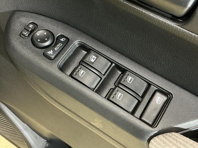 ムーヴＸ　片側電動スライドドア　前後コーナーセンサー　オートライト片側電動スライドドア　前後コーナーセンサー　オートマチックハイビーム　オートライト　ＬＥＤヘッドライト　スマートキー　キーレスエントリー　スペアキー有り　アイドリングストップ　横滑り防止装置（京都府）の中古車