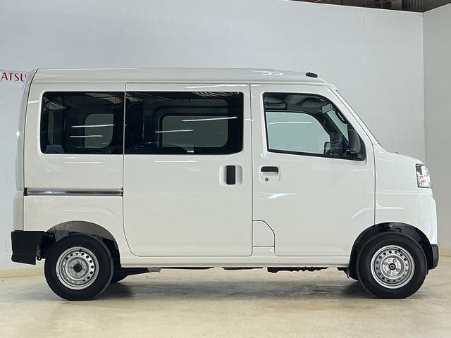 ハイゼットカーゴDX 切替式4WD CVT車 ラジオデッキ コーナーセンサー切替式4WD CVT車 ラジオデッキ コーナーセンサー オートマチックハイビーム オートライト アイドリングストップ 横滑り防止装置 キーレスエントリー ヘッドライトレべライザー 12V電源ソケット(京都府)の中古車